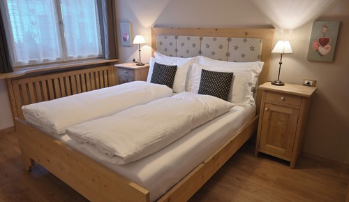 Chambre Quadruple, vue montagne, rez-de-chaussée