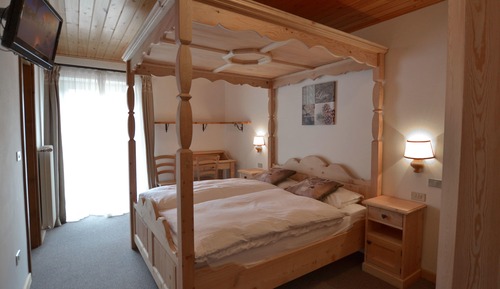 Chambre Double ou avec lits jumeaux, balcon, vue montagne