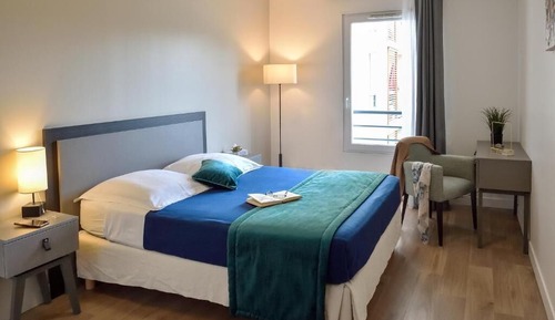 Appartement, accessible aux personnes à mobilité réduite, salle de bains attenante (T2)