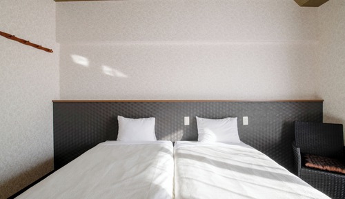 Chambre avec lits jumeaux