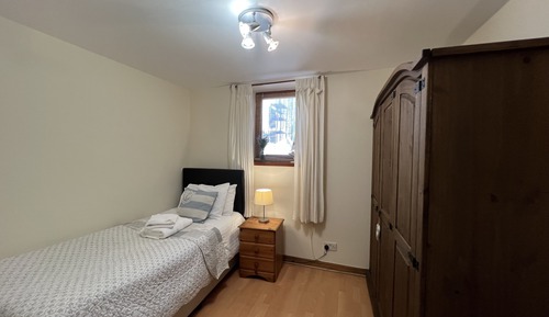 Appartement, rez-de-chaussée