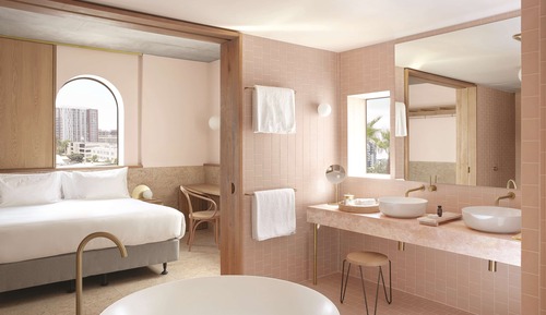 Suite Deluxe, 1 très grand lit, vue piscine