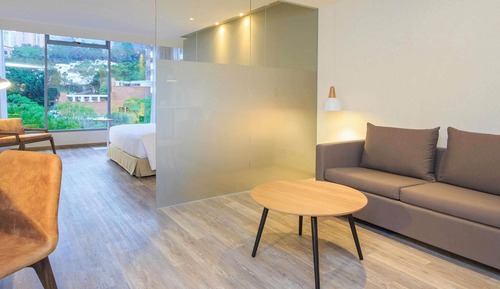 Suite Supérieure, 1 grand lit et 1 canapé-lit