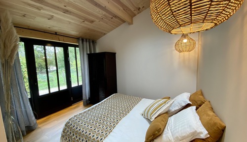 Cottage Confort, salle de bains privée, vue jardin (Gite de Vacances)