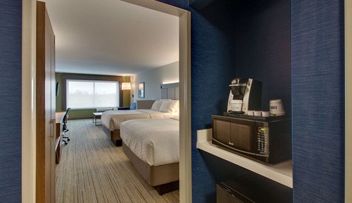 Suite, 1 chambre (2 Queen Beds and 1 Double Sofa Bed)