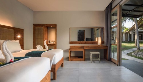 Chambre Double Deluxe, 1 très grand lit, vue piscine, en bord de piscine