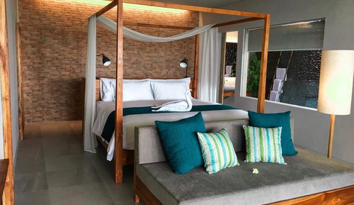 Suite Luxe, 1 très grand lit, vue océan, en front de mer
