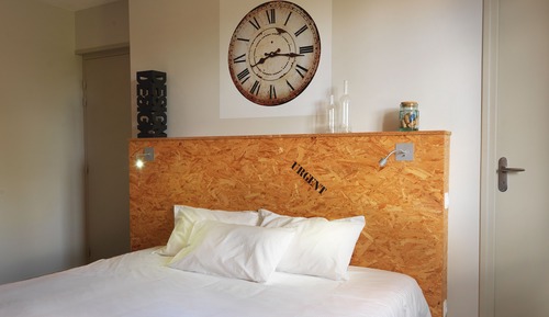Chambre Double, salle de bains attenante