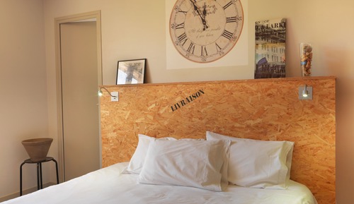 Chambre Double, salle de bains attenante
