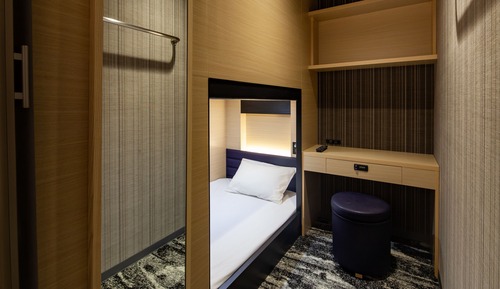 Cabane Deluxe, hommes uniquement, non-fumeurs