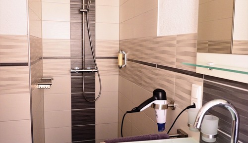 Appartement Standard, salle de bains attenante