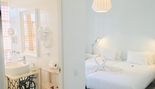 Chambre Luxe Double ou avec lits jumeaux, salle de bains privée