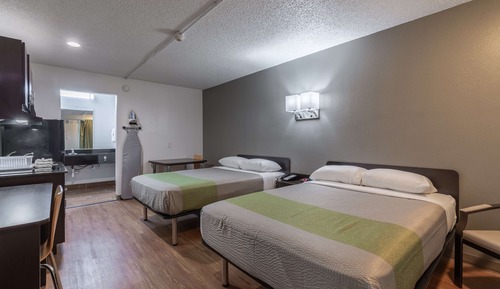 Chambre Standard, 2 lits doubles, accessible aux personnes à mobilité réduite, non-fumeurs