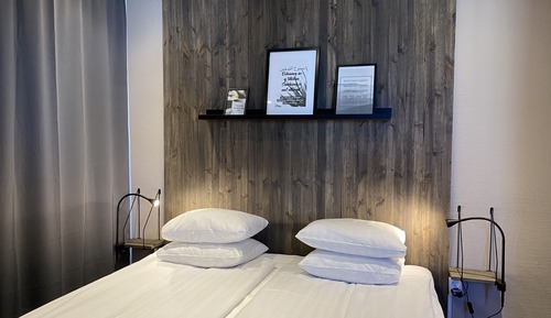 Chambre Double, vue ville