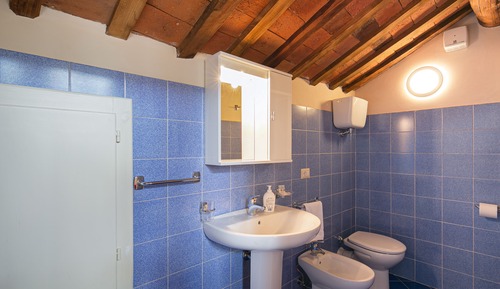 Chambre Simple, 1 lit une place, vue ville, dans la tour