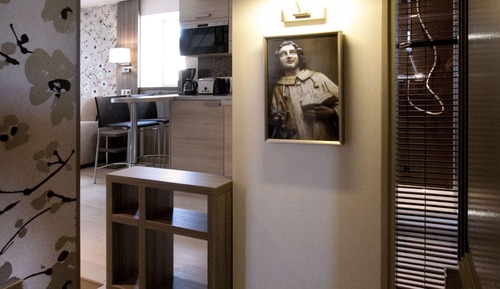 Appartement Duplex Ville, salle de bains privée, vue ville (Musigny)