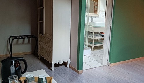 Chambre Double Confort, salle de bains attenante