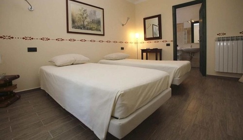 Chambre Double ou avec lits jumeaux, côté jardin