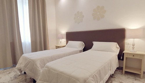Chambre Économique Double ou avec lits jumeaux