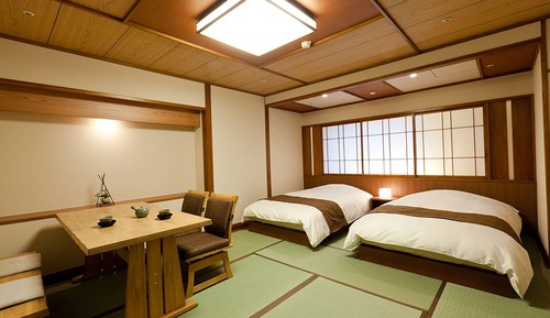 Chambre avec lits jumeaux (Japanese Style, with Shower Only)
