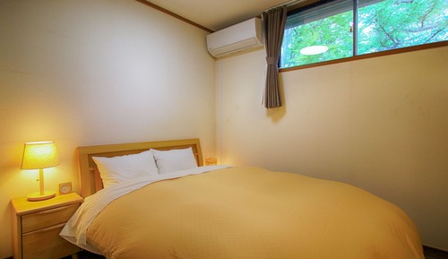 Chambre Double Économique (205)