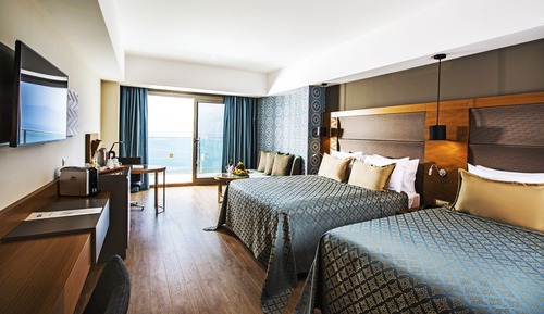 Deluxe Side Sea View