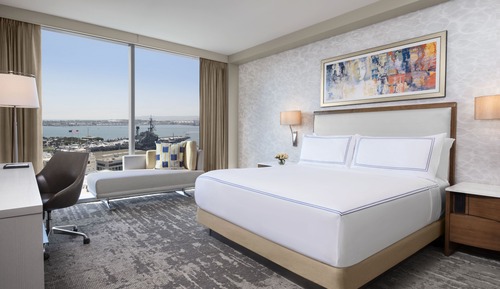 Chambre Premium, 1 très grand lit, vue port