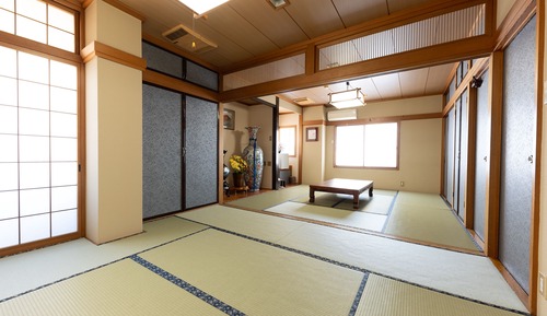 Chambre Familiale (Japanese Room)