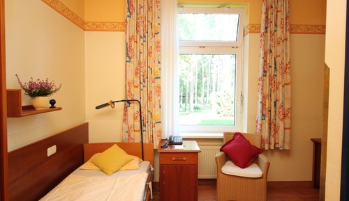 Chambre Simple Confort, 1 lit une place, accessible aux personnes à mobilité réduite, non-fumeurs