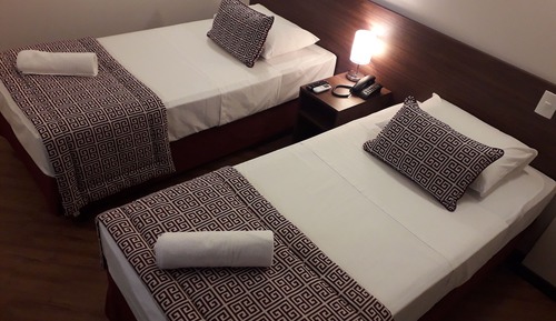 Chambre Deluxe avec lits jumeaux, 2 lits une place, accessible aux personnes à mobilité réduite