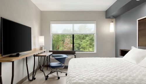 Chambre, 1 très grand lit