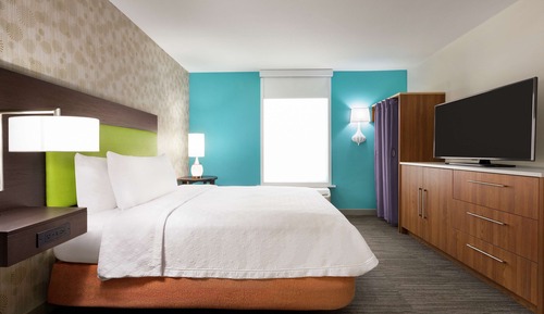 Suite, 1 grand lit, accessible aux personnes à mobilité réduite (Roll-In Shower)