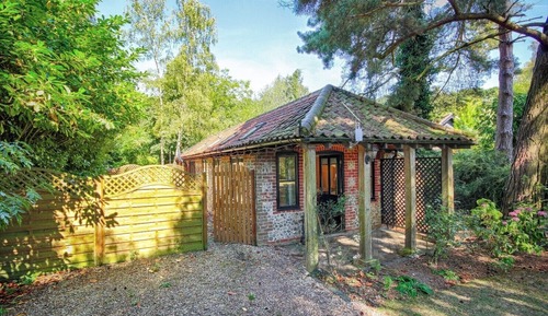 Chambre Deluxe Double ou avec lits jumeaux, salle de bains attenante, vue jardin (Bracken Suite)