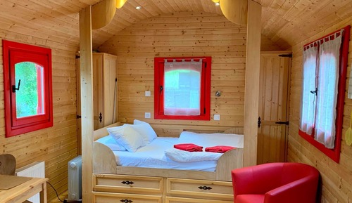 Cabane Romantique, 1 lit double, vue montagne, côté piste de ski