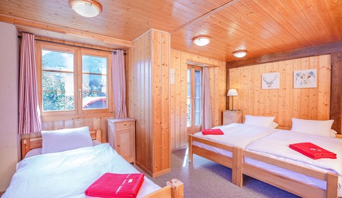 Chambre Triple, salle de bains privée