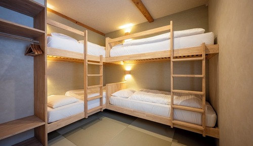Chambre Supérieure, plusieurs lits (A)