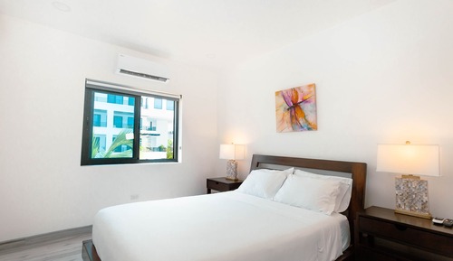 Penthouse Deluxe, accès piscine, vue mer