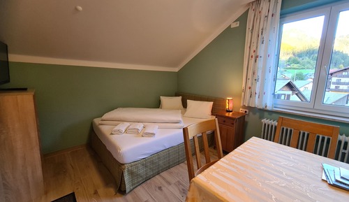 Chambre Double, vue montagne