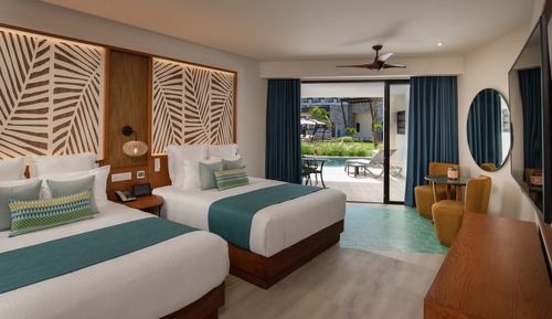 Junior Suite Pool View Double
