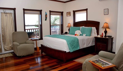 Chambre Standard, 1 très grand lit, vue plage (Morning Glory)