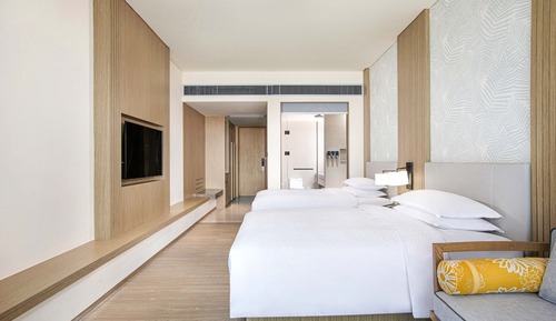 Chambre, 2 lits doubles, balcon