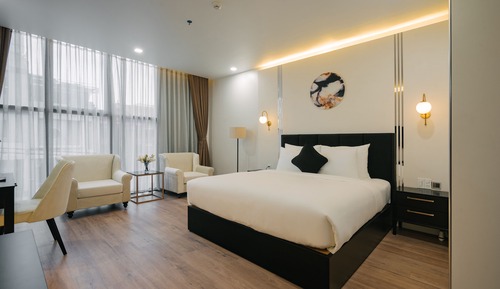 Chambre Double Supérieure, 1 très grand lit, vue ville