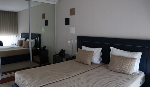 Chambre Supérieure avec lits jumeaux, balcon, vue jardin