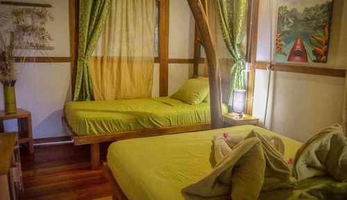 Cottage Tradition, salle de bains commune