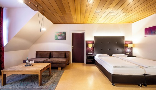Chambre Majestueuse, côté cour intérieure (Comfort)