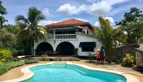 Maison Exclusive, plusieurs chambres, service de concierge, vue océan