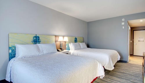 Chambre, 2 grands lits, accessible aux personnes à mobilité réduite (Hearing)