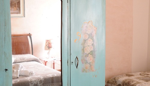 Chambre Double, salle de bains commune (C)