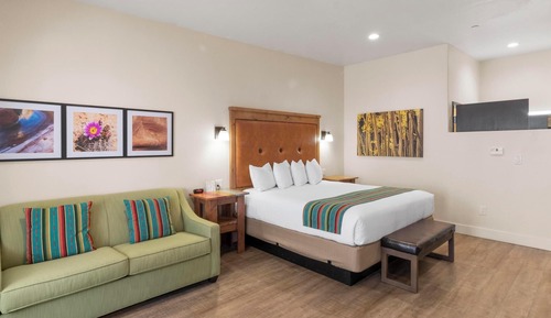 Chambre Deluxe, 1 très grand lit et 1 canapé-lit
