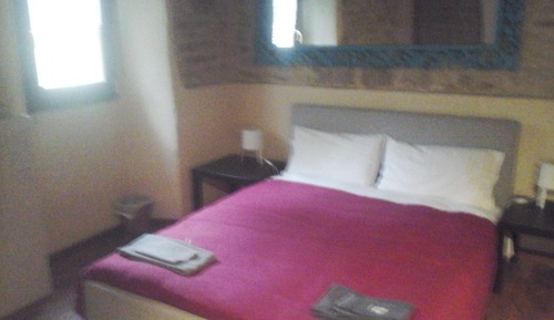 Chambre Triple Confort, salle de bains privée, vue jardin